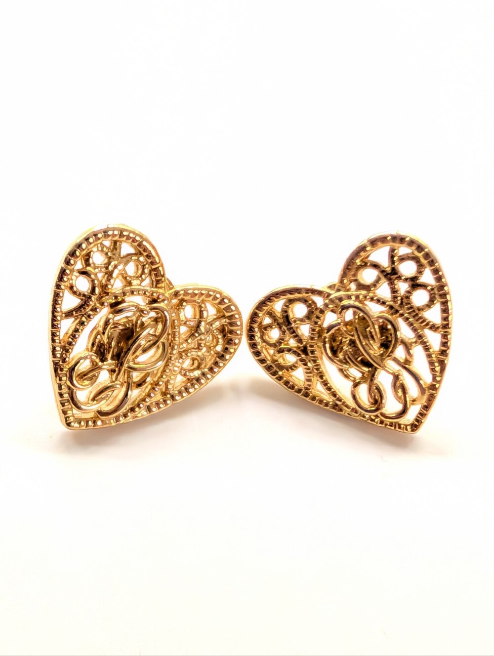 Vintage Gold Tone Filigree Heart Romantic Love Valentine Gift Post Earrings
